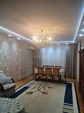 Kirayə verilir 3 otaqlı mənzil 145 m² — Bakı 3 otaq 145.00 m²