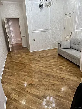 Kirayə verilir 2 otaqlı mənzil 65 m²