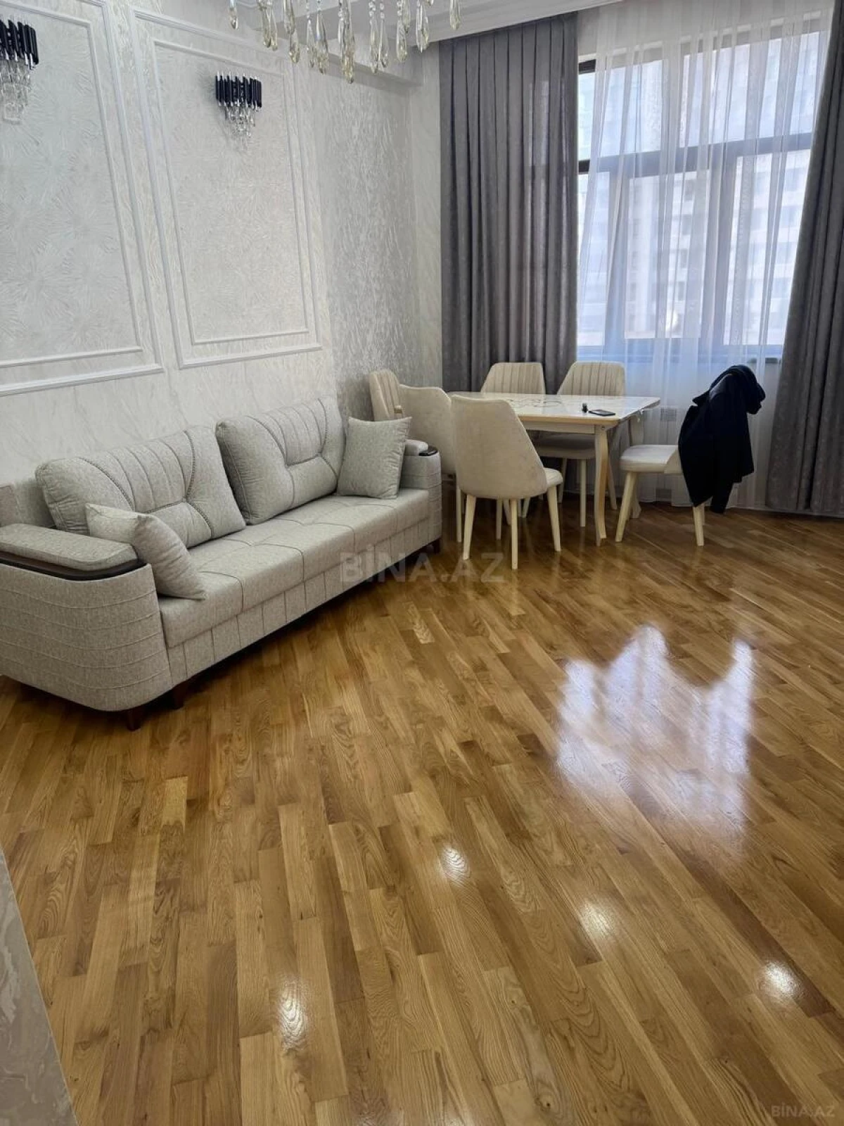 Kirayə verilir 2 otaqlı mənzil 65 m²