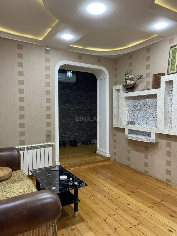 Satılır 4 otaqlı həyət evi 140 m²