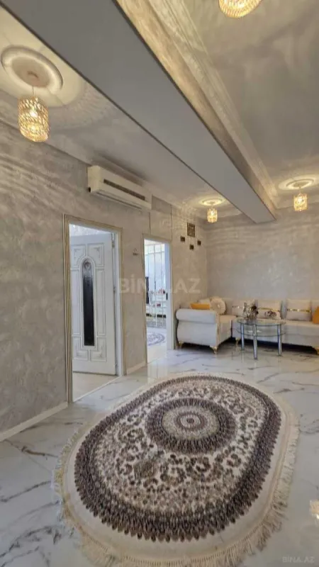 Satılır 3 otaqlı mənzil 136 m²