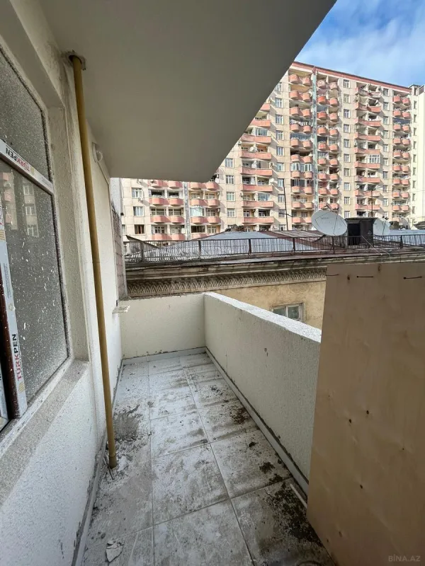 Satılır 2 otaqlı mənzil 120 m²