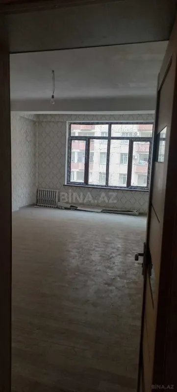 Satılır 2 otaqlı mənzil 120 m²