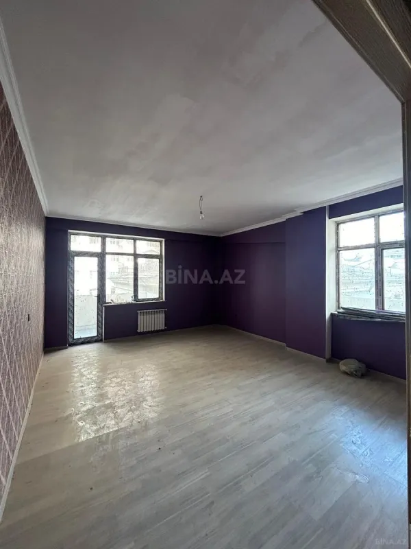 Satılır 2 otaqlı mənzil 120 m²