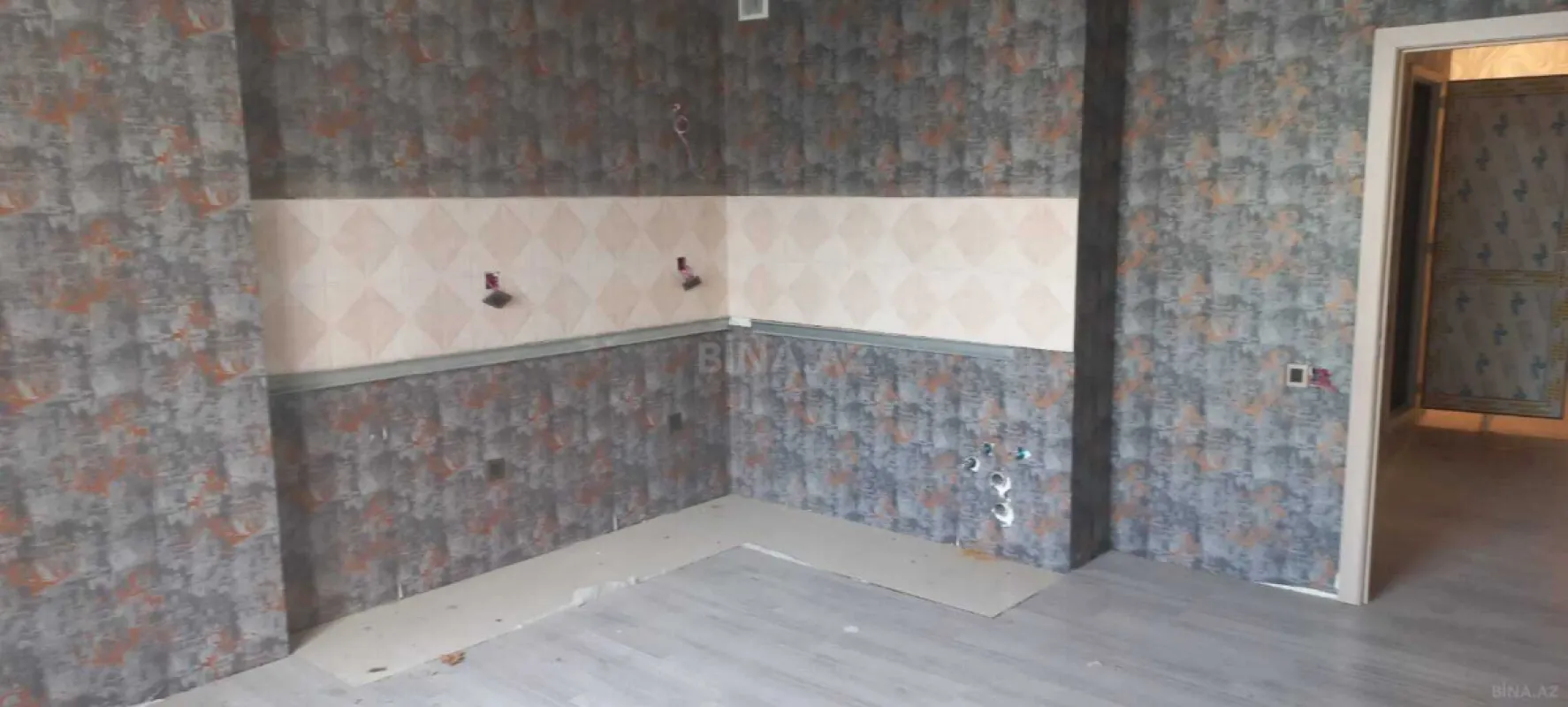 Satılır 2 otaqlı mənzil 120 m²