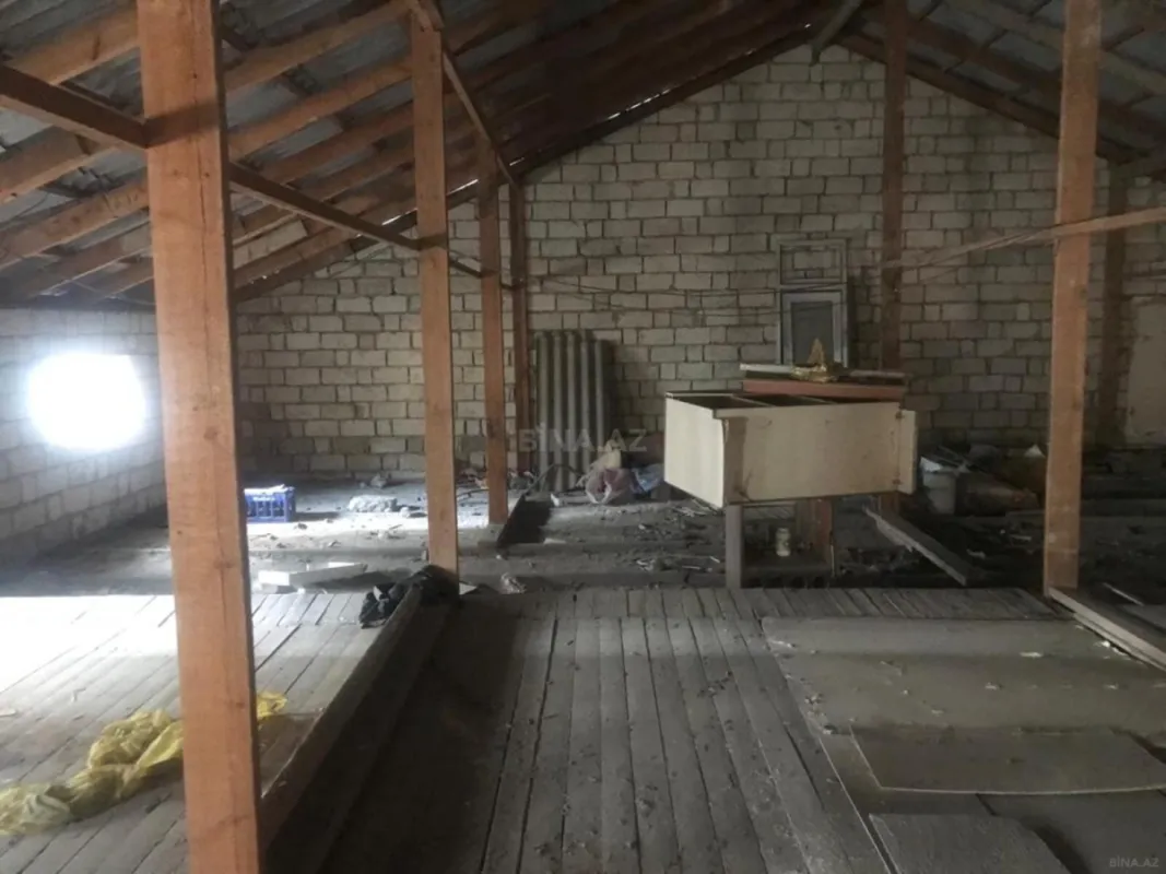 Satılır 4 otaqlı həyət evi 203 m²