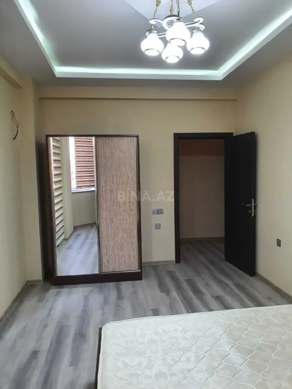 Satılır 3 otaqlı mənzil 120 m²