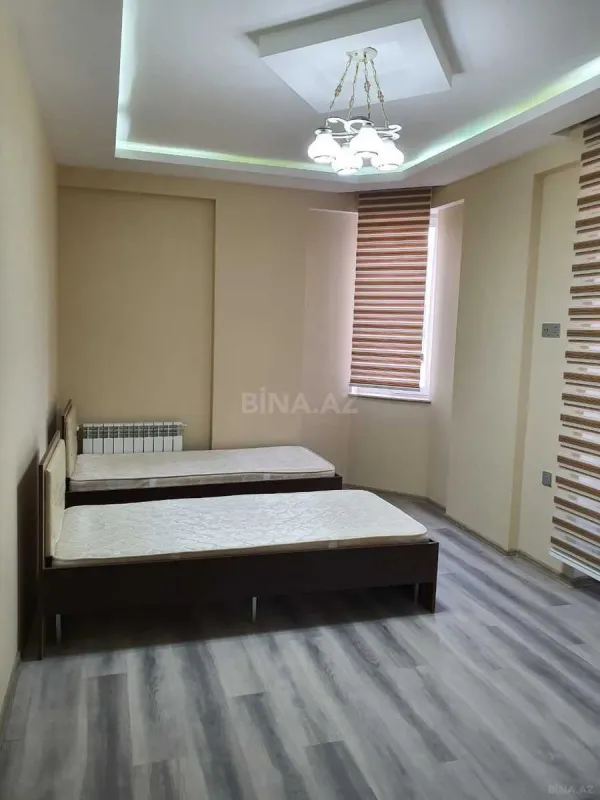 Satılır 3 otaqlı mənzil 120 m²