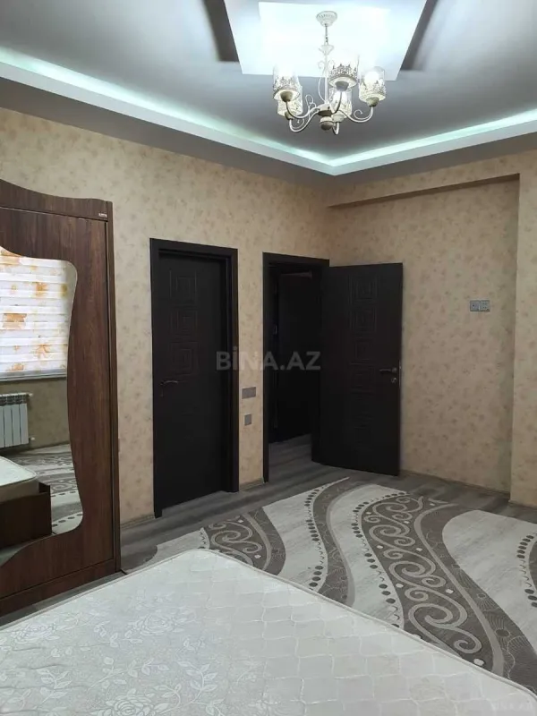Satılır 3 otaqlı mənzil 120 m²