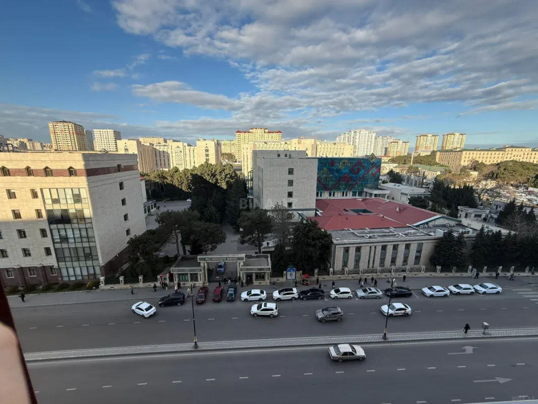 Satılır 3 otaqlı mənzil 86.9 m²