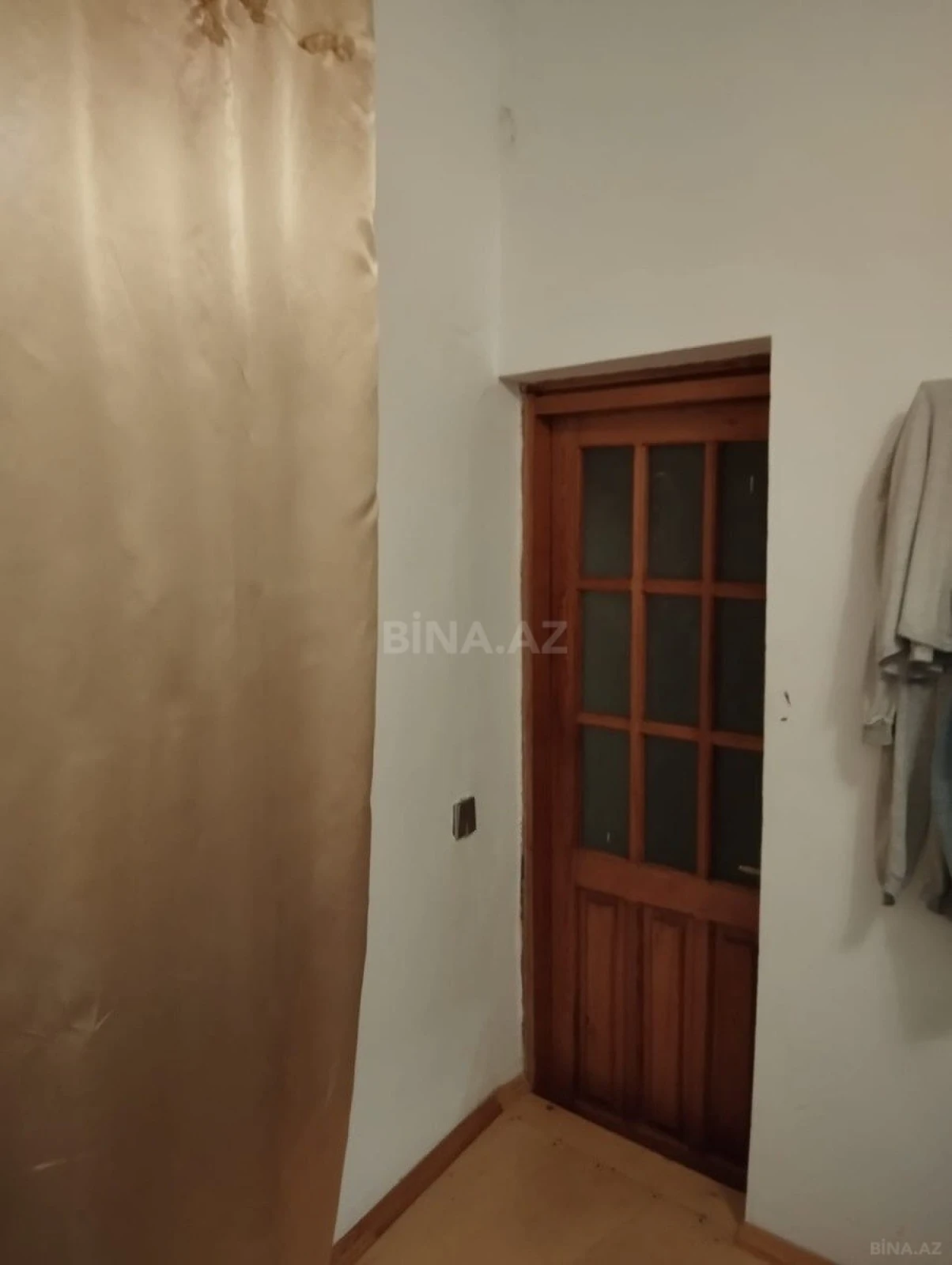Kirayə verilir 5 otaqlı mənzil 130 m²