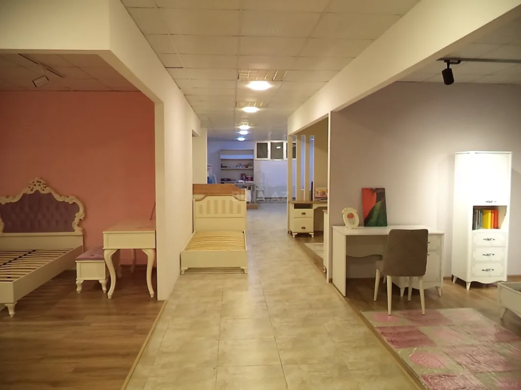 Kirayə verilir obyekt 700 m²