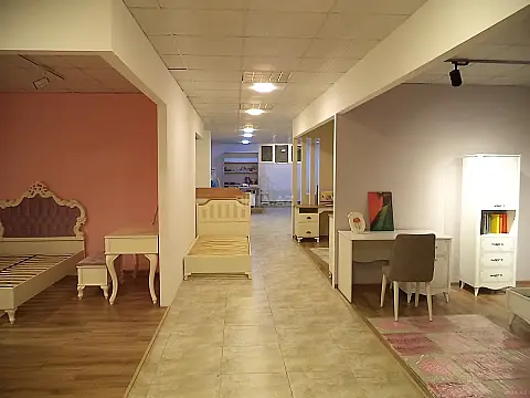 Kirayə verilir obyekt 700 m²