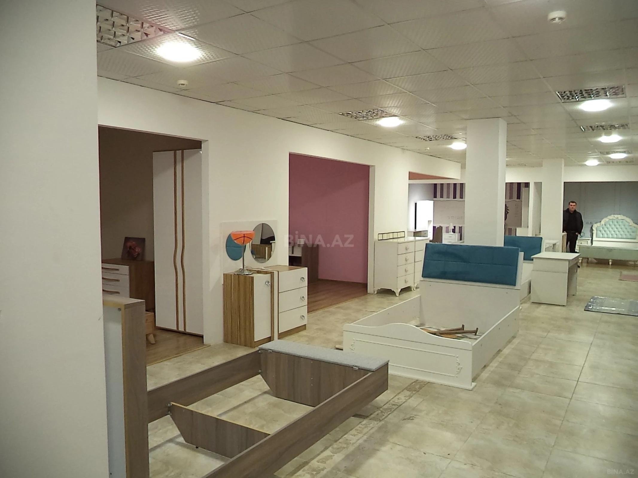 Kirayə verilir obyekt 700 m²