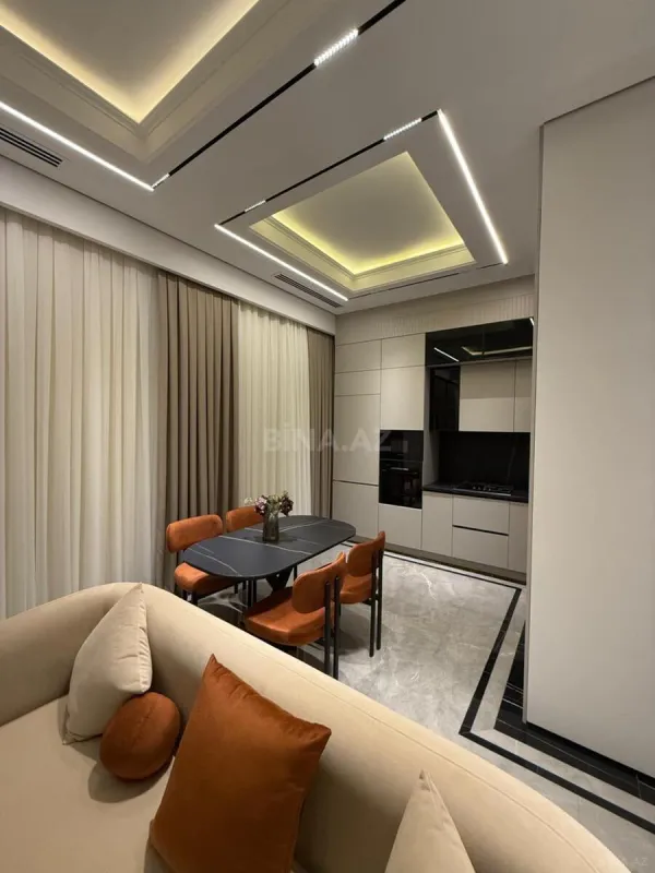 Kirayə verilir 3 otaqlı mənzil 157 m²