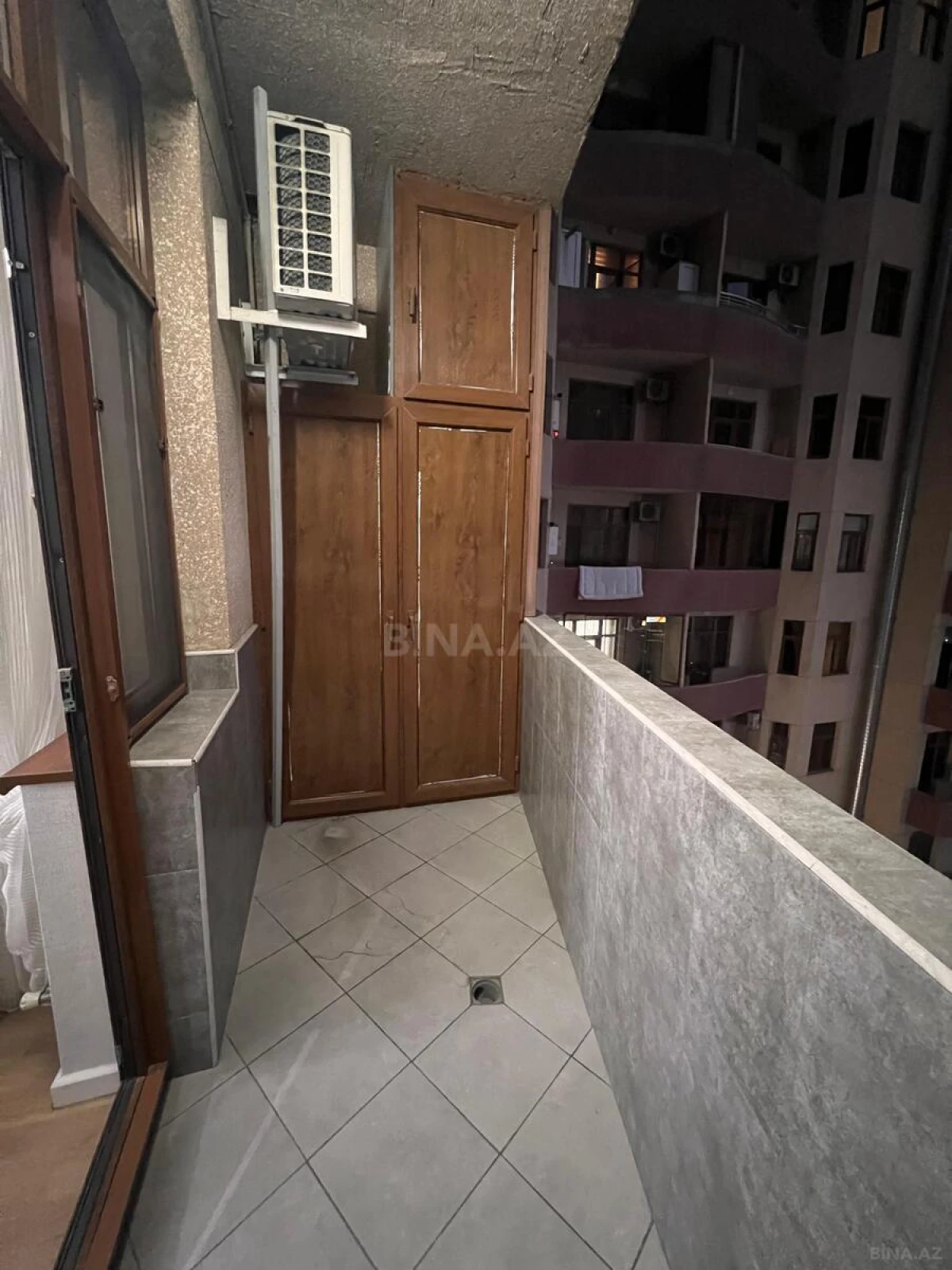 Kirayə verilir 2 otaqlı mənzil 70 m²