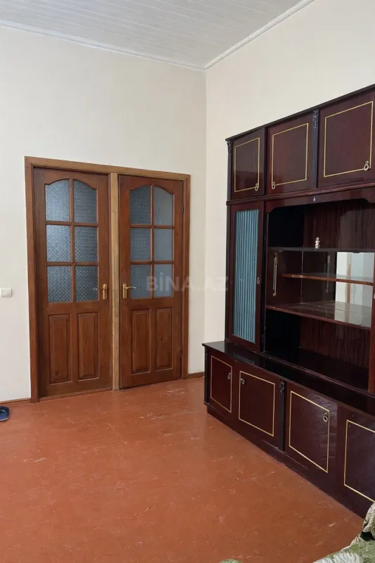 Kirayə verilir 2 otaqlı mənzil 65 m²