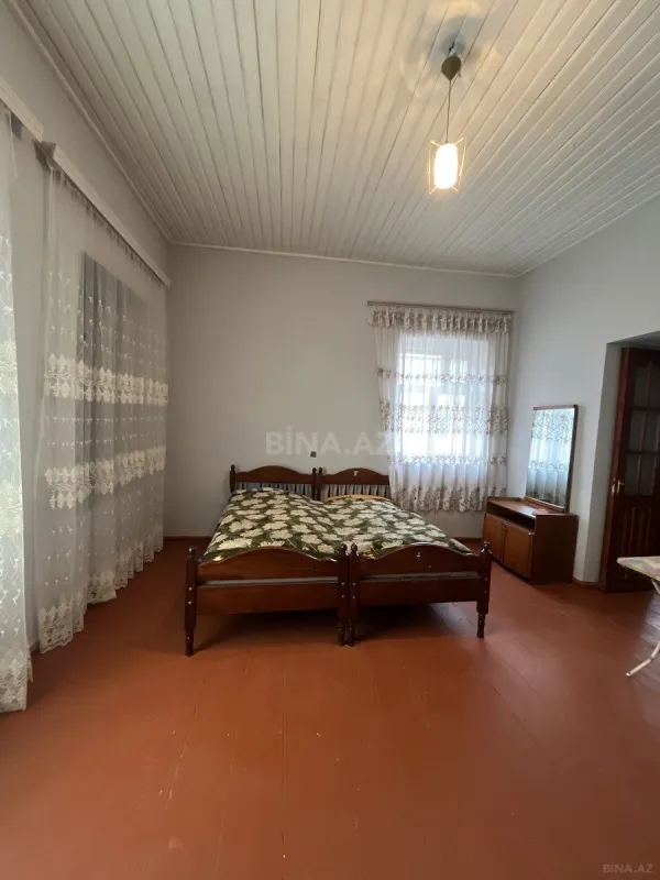 Kirayə verilir 2 otaqlı mənzil 65 m²