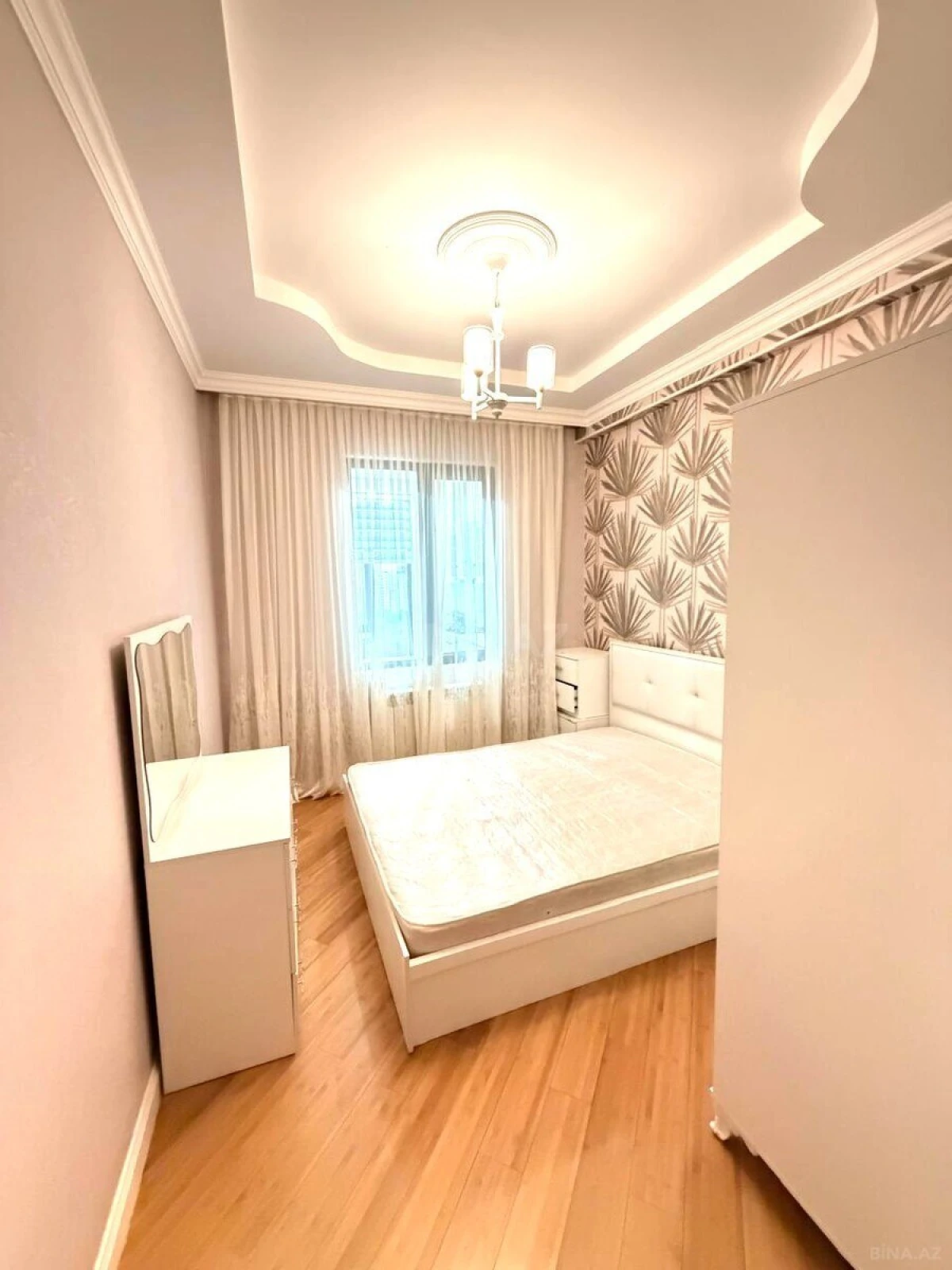 Kirayə verilir 2 otaqlı mənzil 60 m²