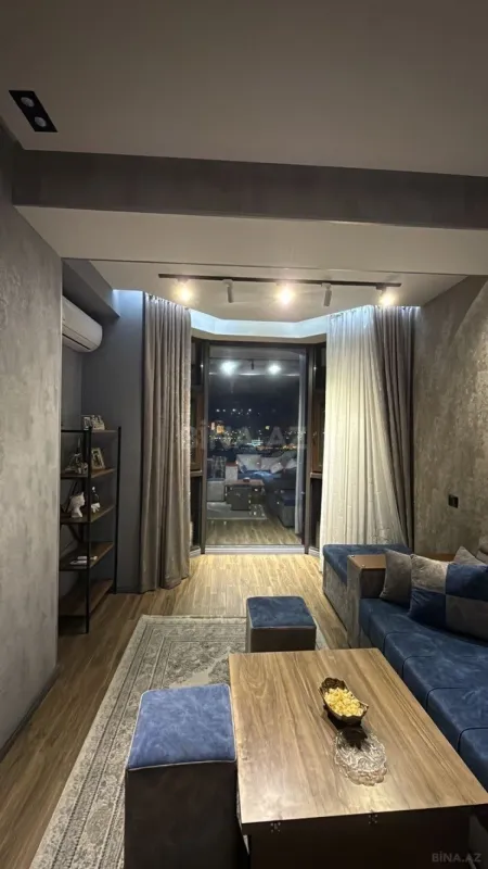 Kirayə verilir 2 otaqlı mənzil 65 m²