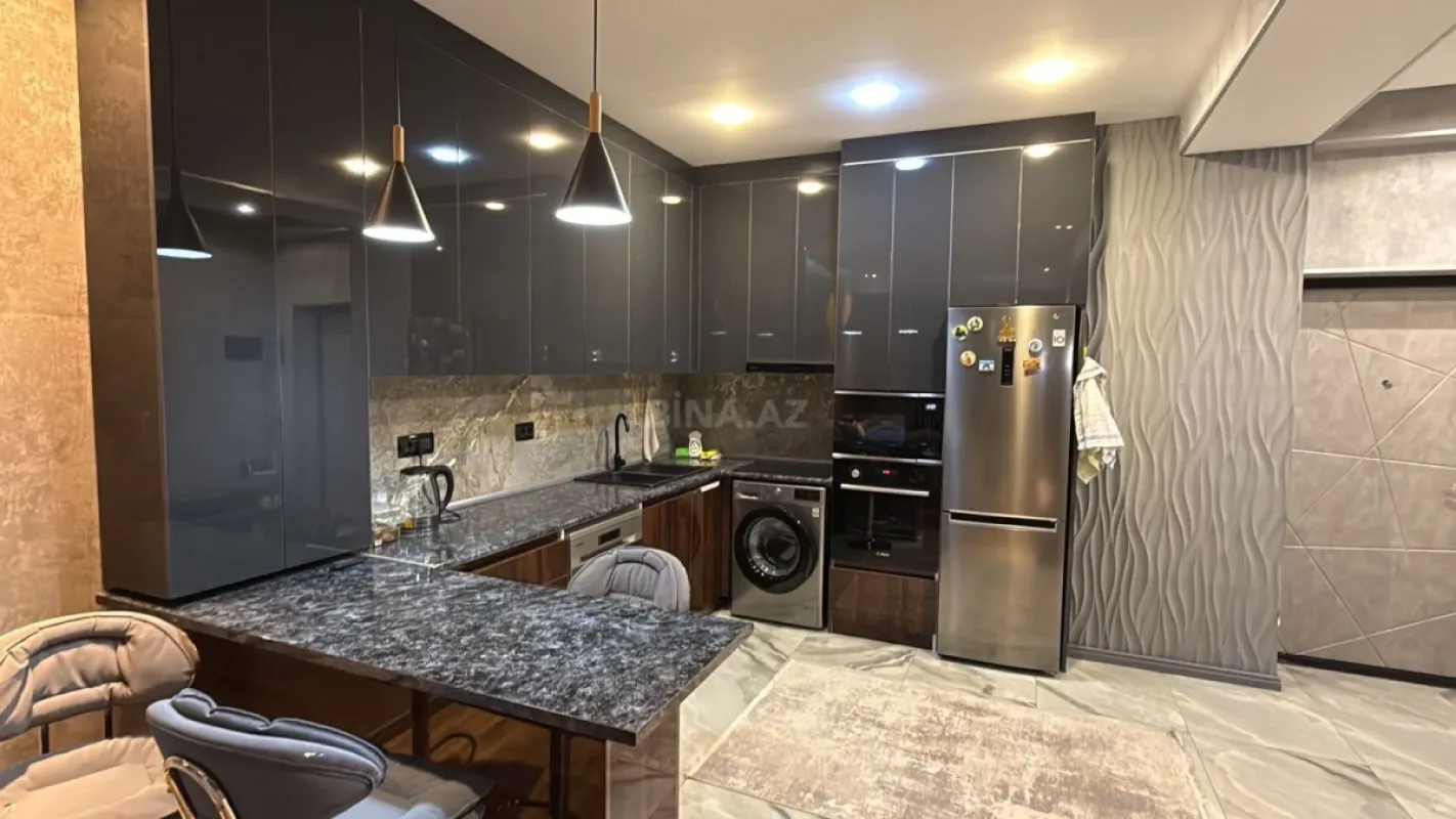 Kirayə verilir 2 otaqlı mənzil 65 m²