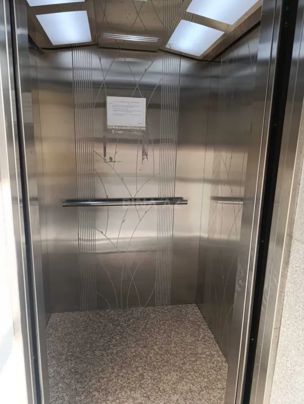 Satılır 3 otaqlı mənzil 105 m²