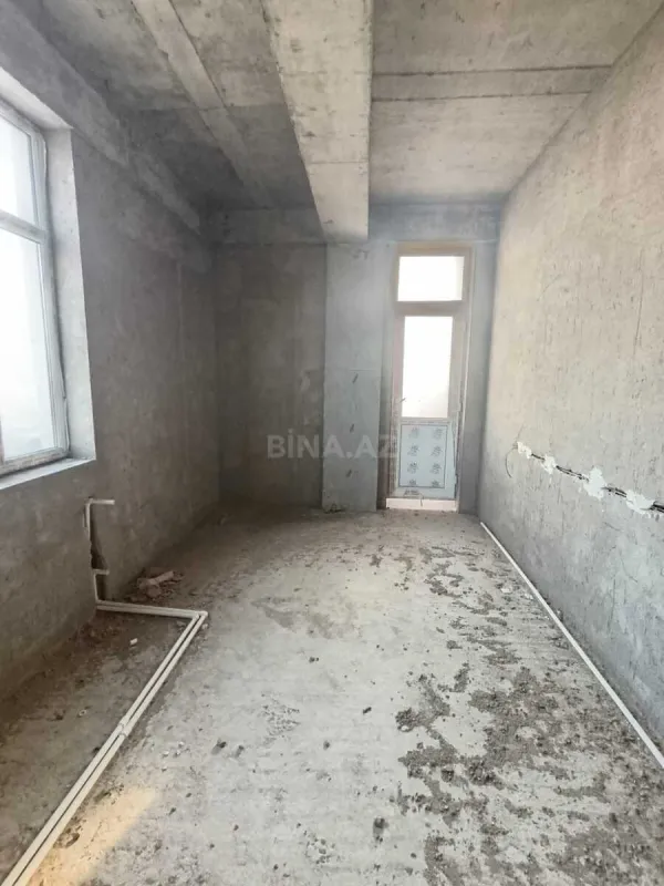 Satılır 3 otaqlı mənzil 105 m²