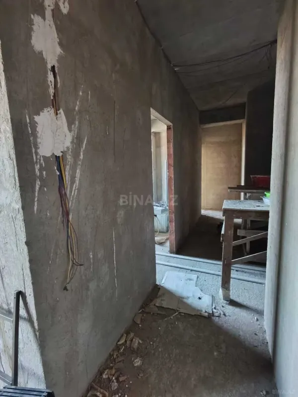 Satılır 3 otaqlı mənzil 105 m²