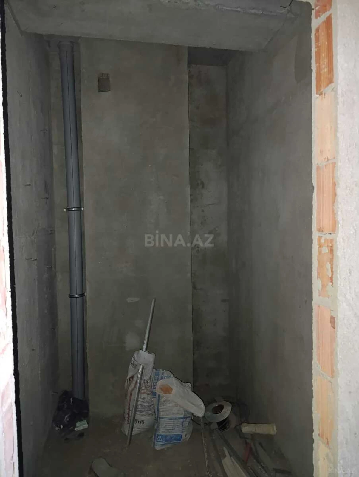 Satılır 3 otaqlı mənzil 105 m²