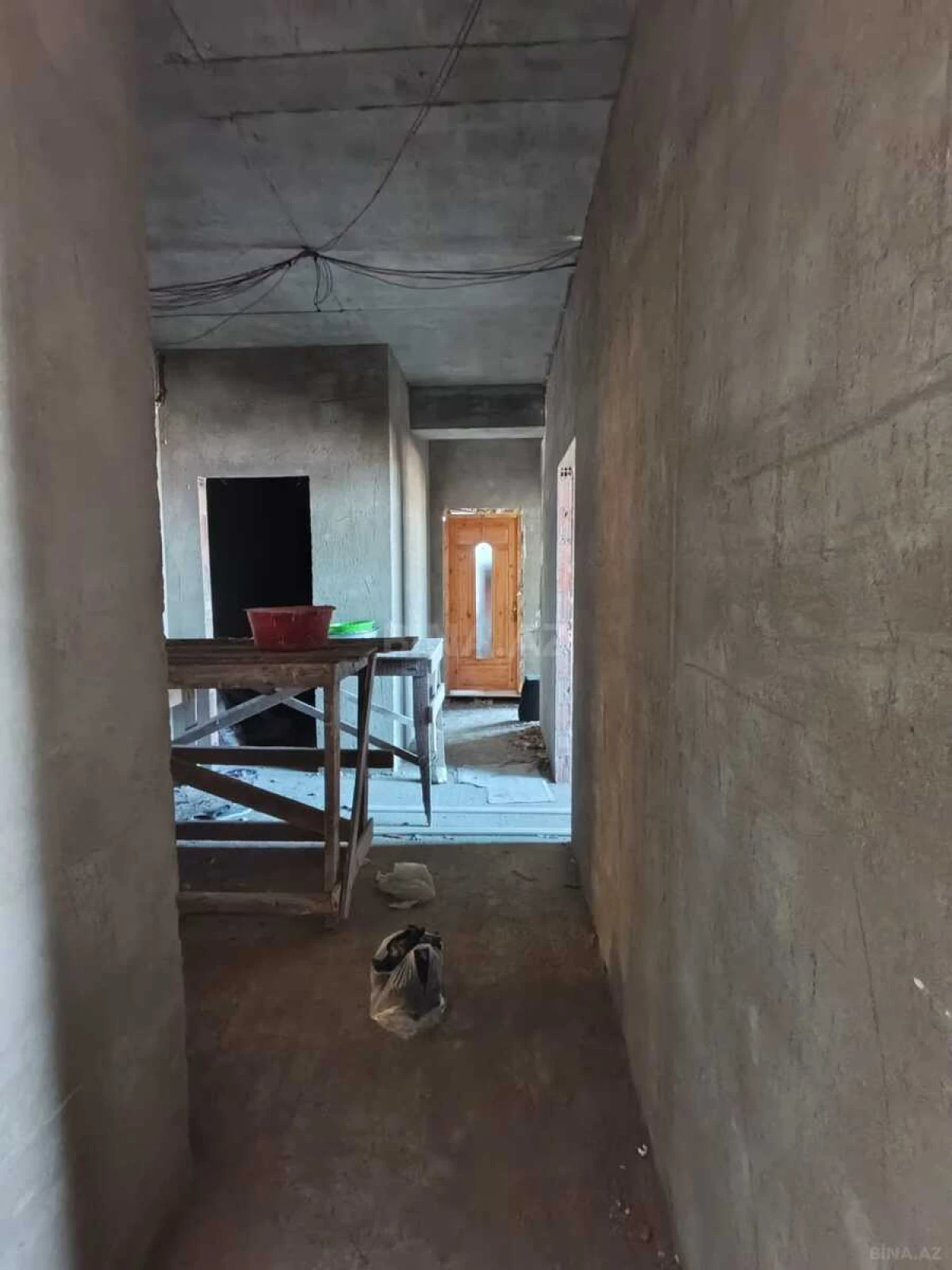 Satılır 3 otaqlı mənzil 105 m²
