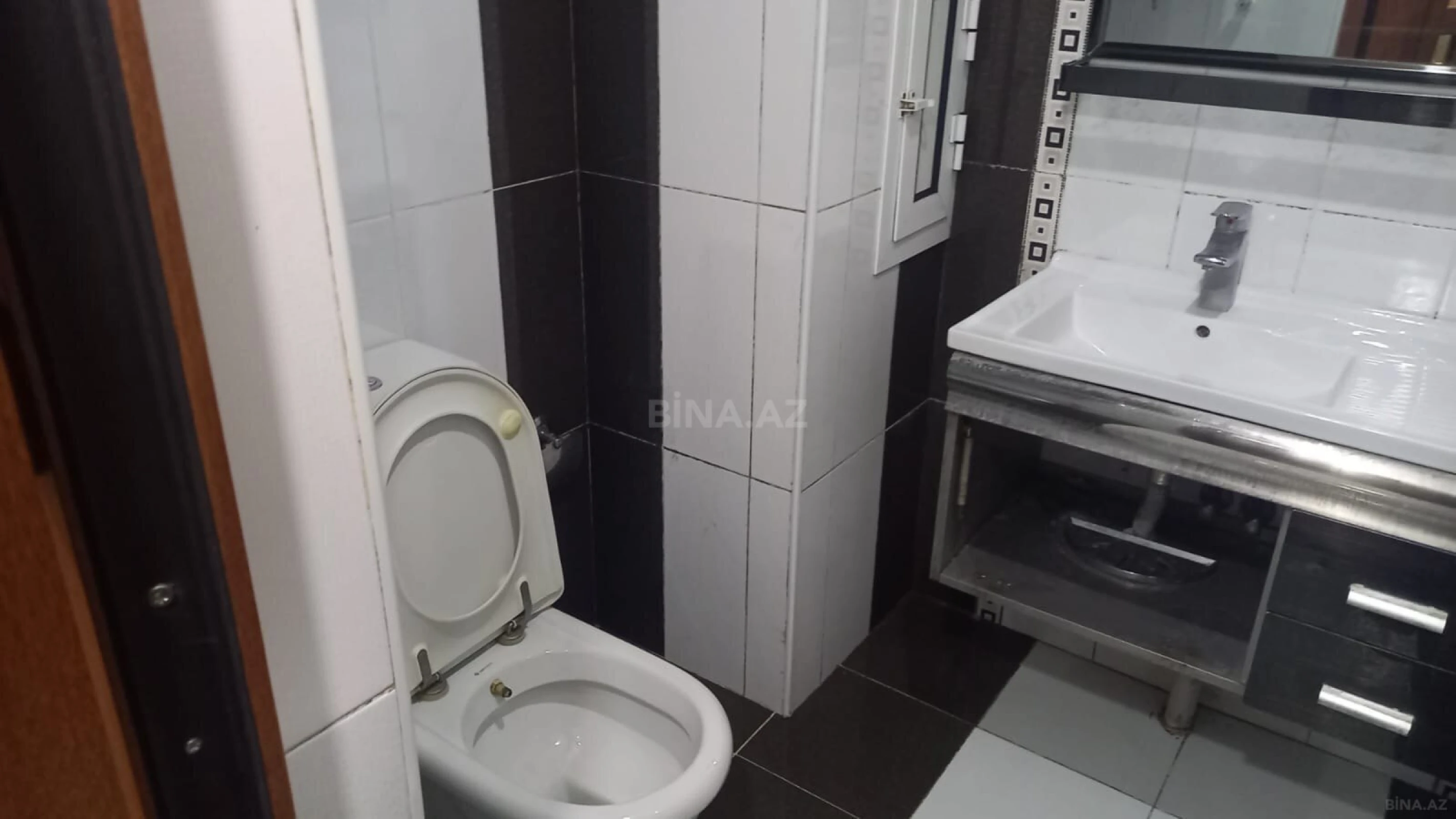 Satılır 2 otaqlı mənzil 45 m²