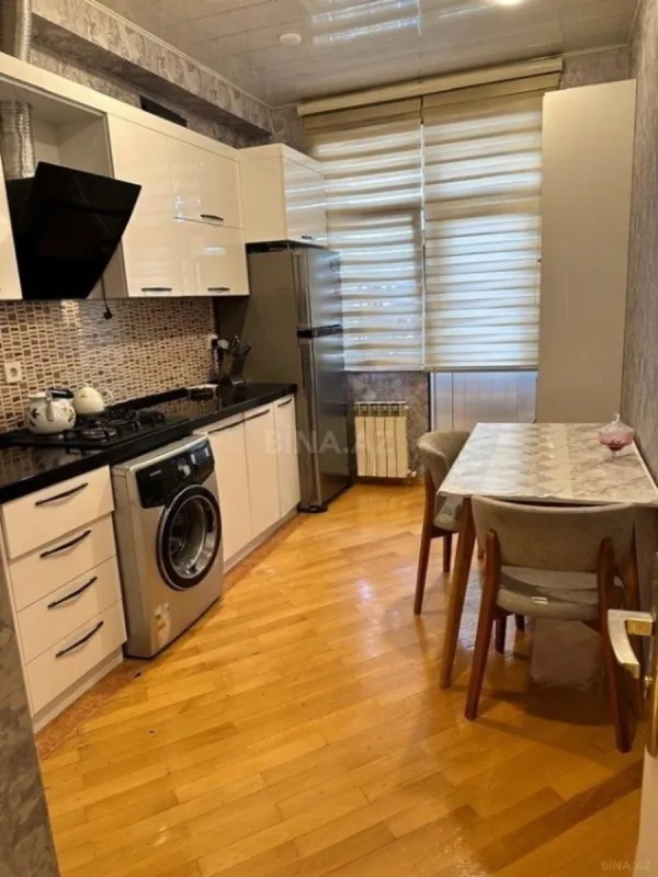 Satılır 2 otaqlı mənzil 90 m²