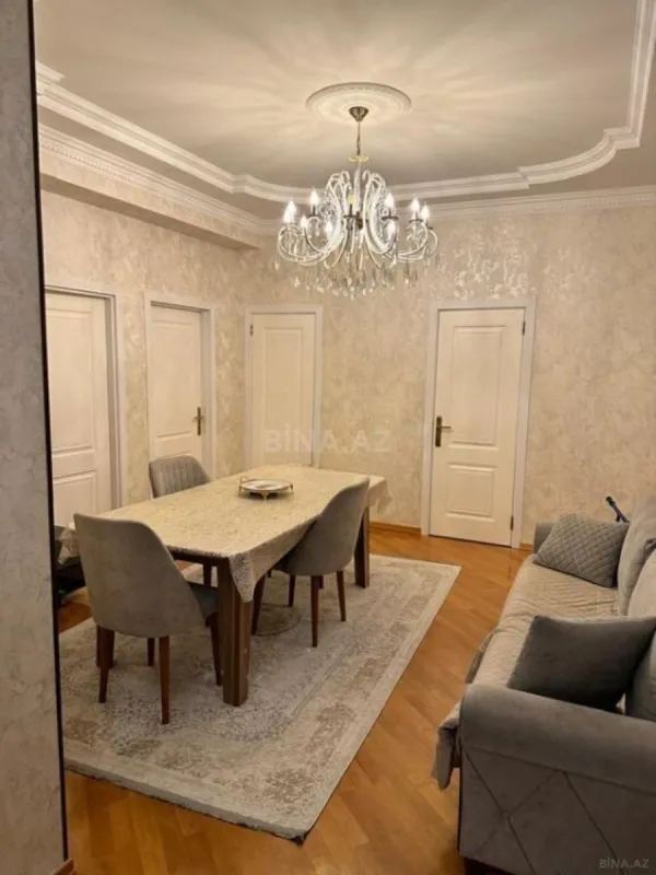 Satılır 2 otaqlı mənzil 90 m²