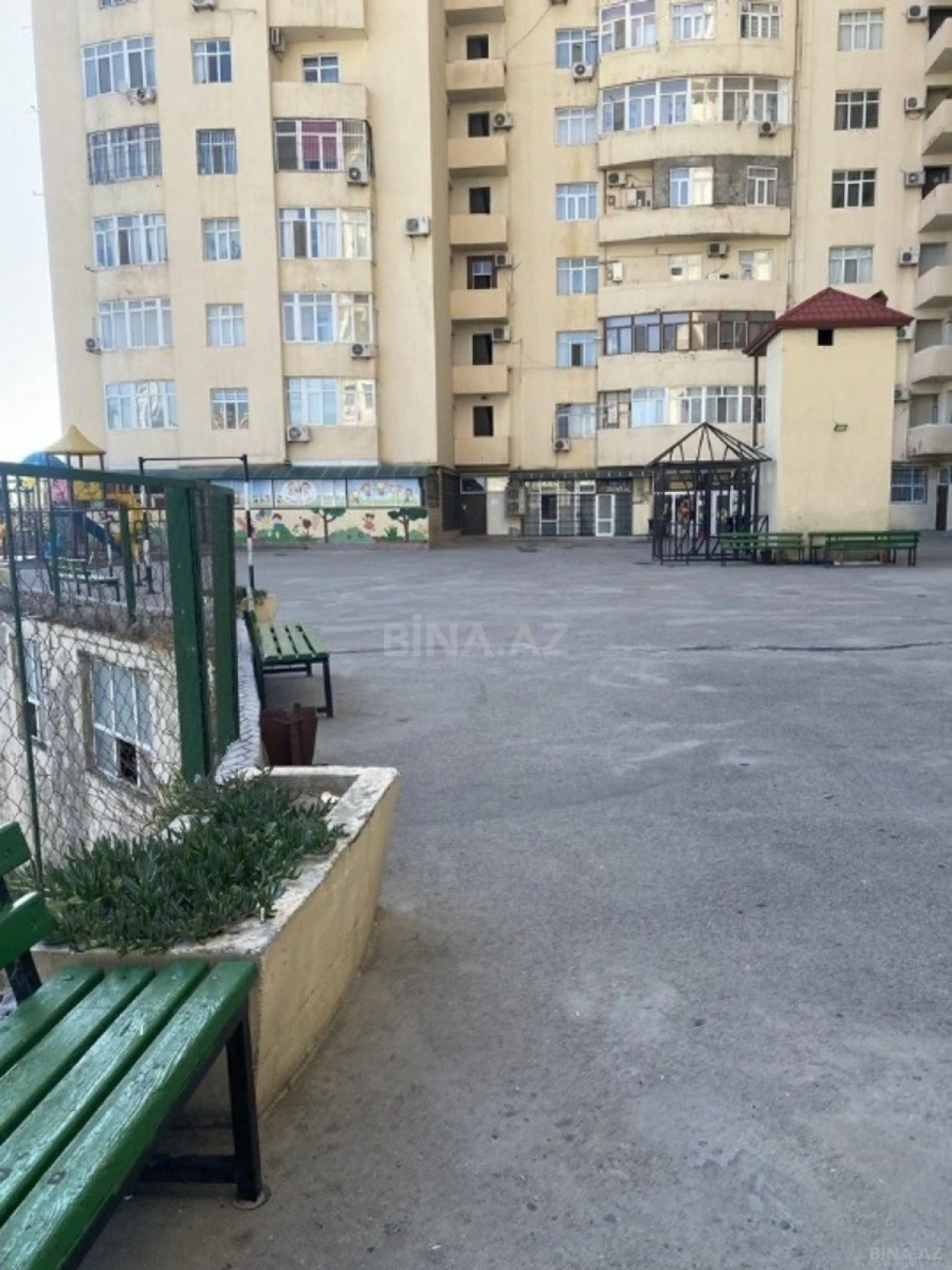 Satılır 2 otaqlı mənzil 90 m²