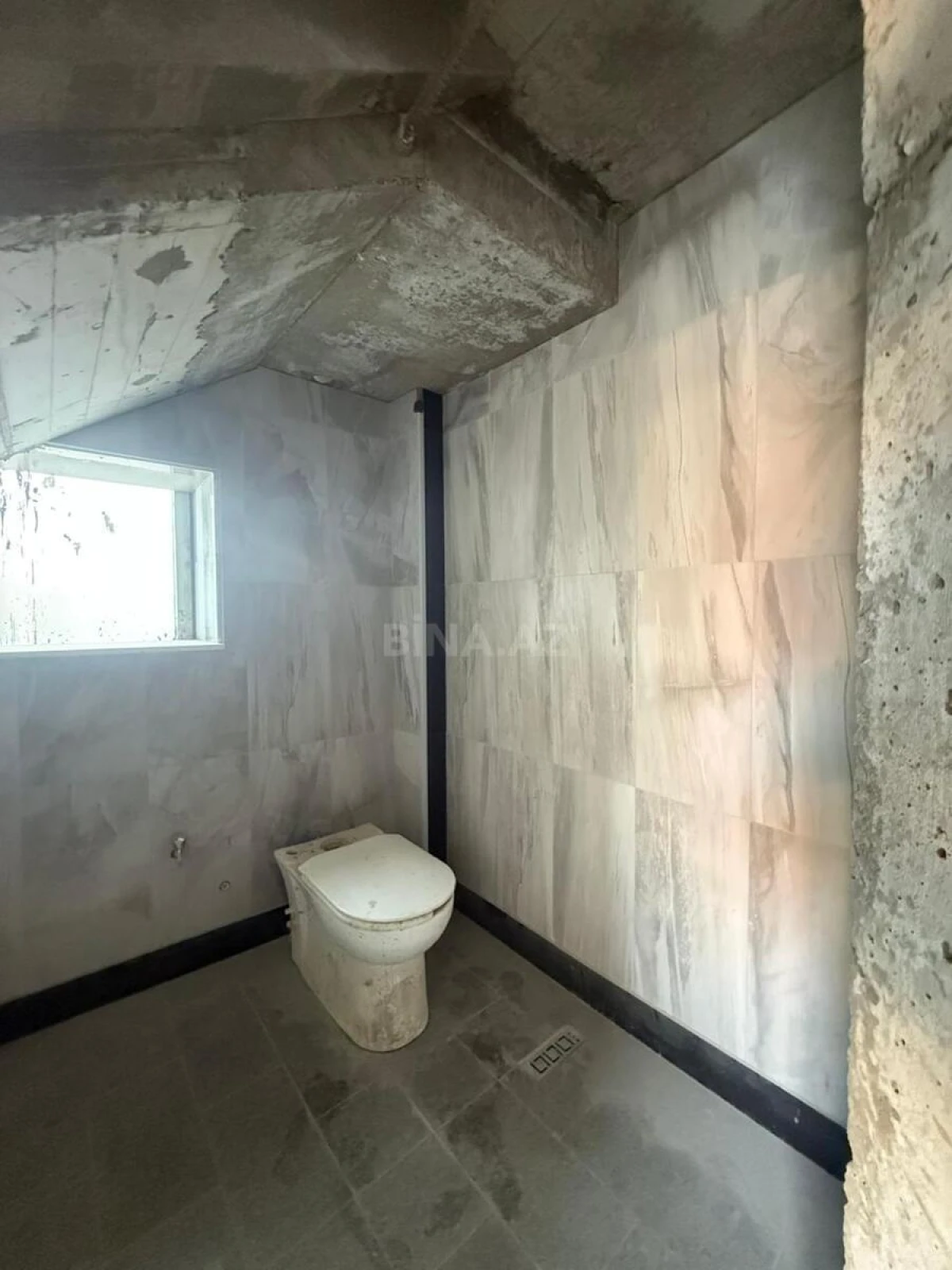 Satılır obyekt 108 m²