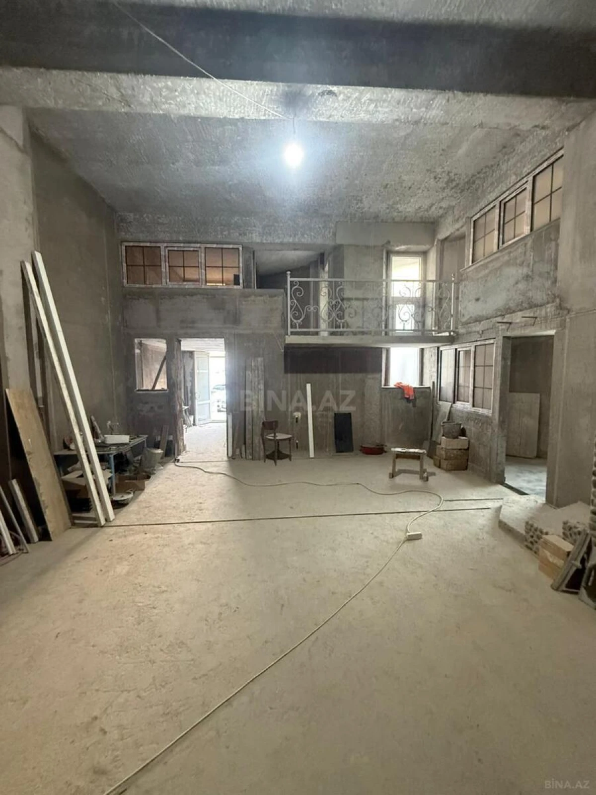 Satılır obyekt 108 m²