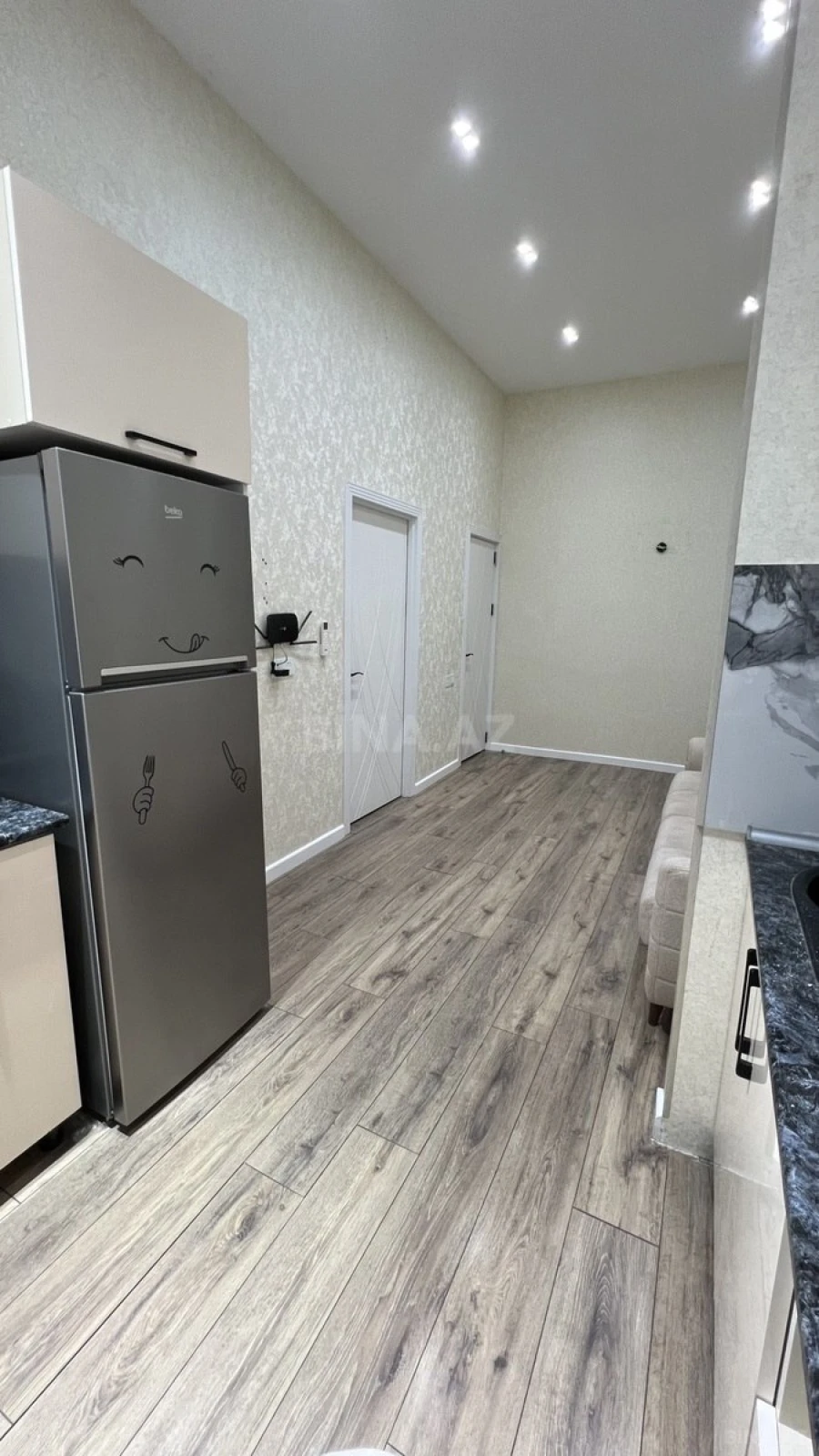 Kirayə verilir 2 otaqlı mənzil 50 m²