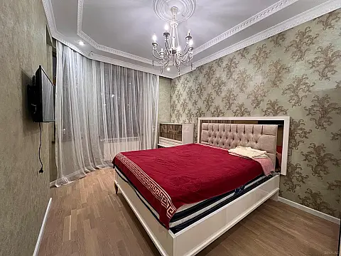 Kirayə verilir 2 otaqlı mənzil 65 m²