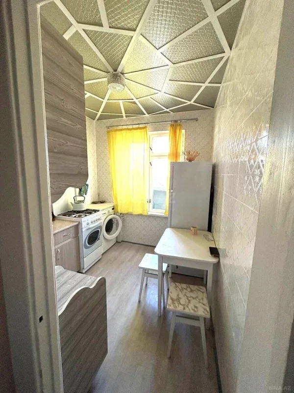 Kirayə verilir 2 otaqlı mənzil 50 m²