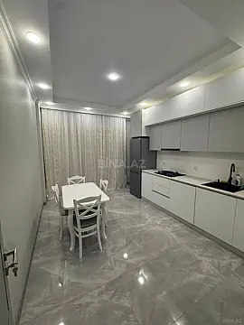 Kirayə verilir 2 otaqlı mənzil 90 m² — Bakı 2 otaq 90.00 m²