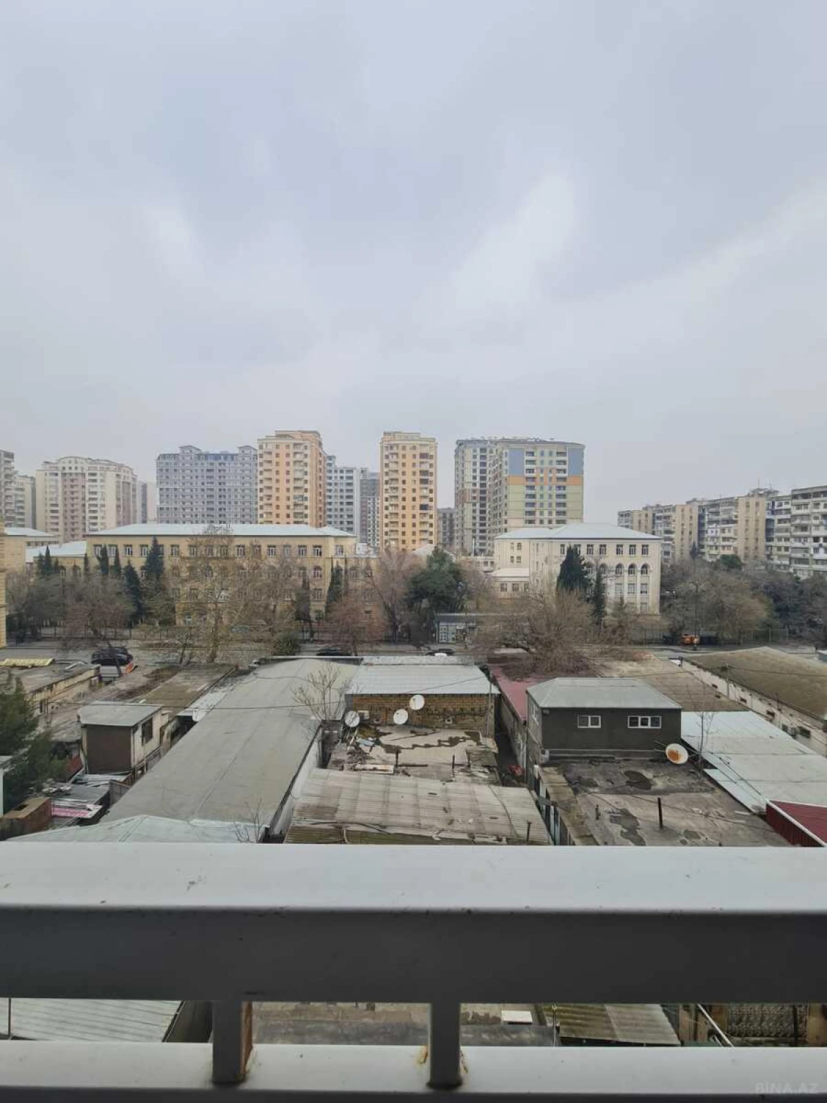 Kirayə verilir 2 otaqlı mənzil 60 m²