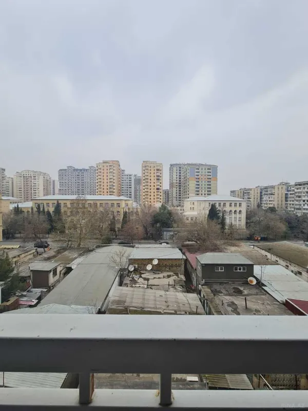 Kirayə verilir 2 otaqlı mənzil 60 m²