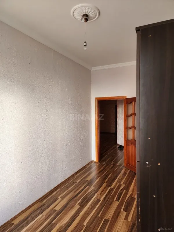 Kirayə verilir 2 otaqlı mənzil 75 m²