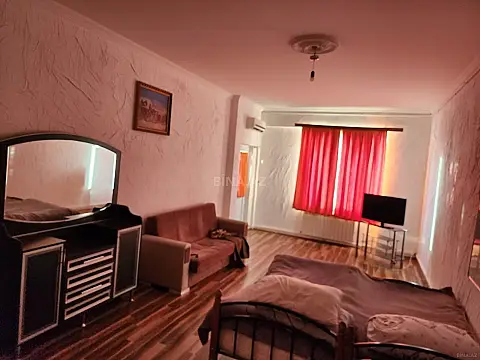 Kirayə verilir 2 otaqlı mənzil 75 m²