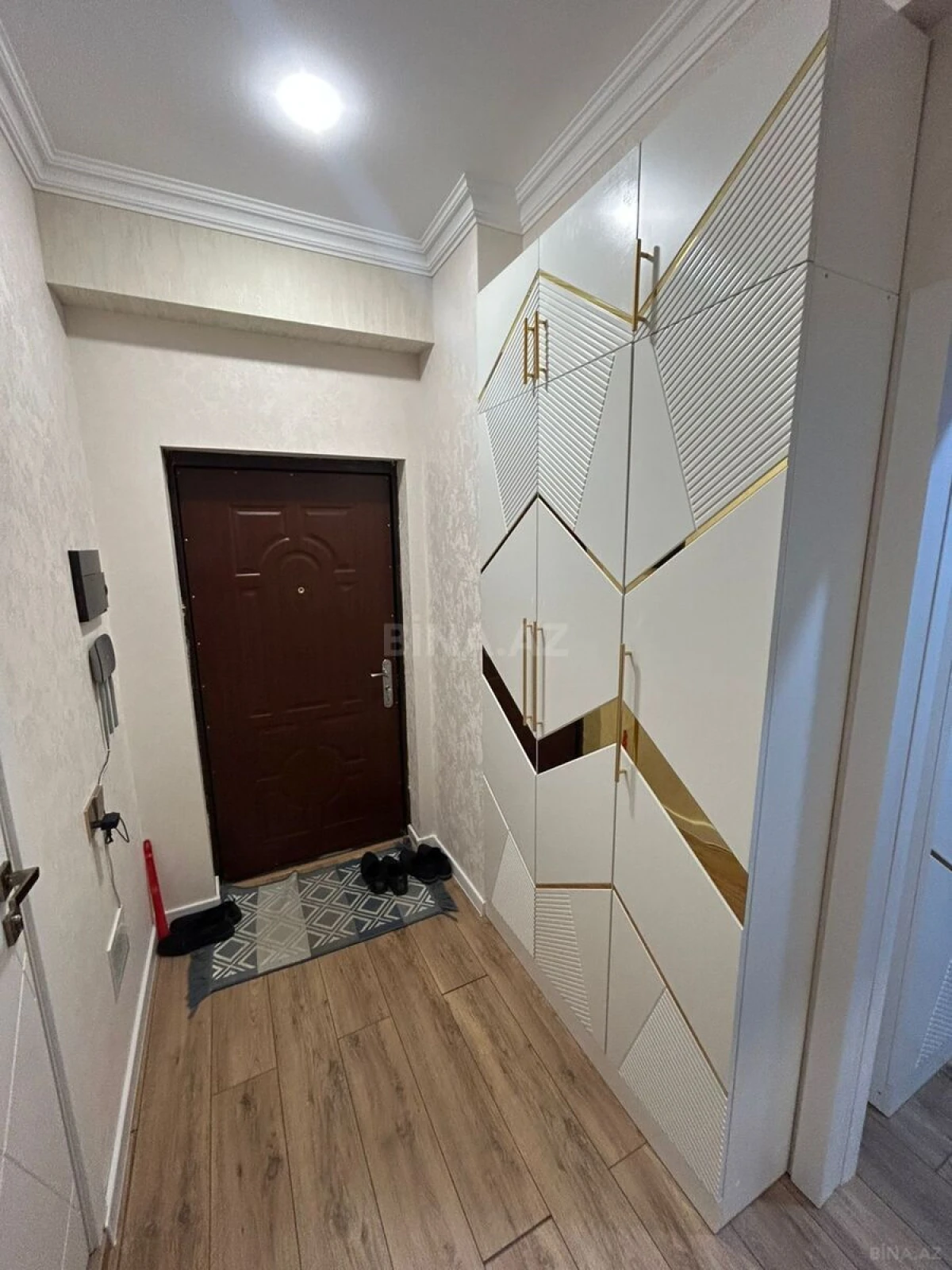 Satılır 1 otaqlı mənzil 52.3 m²