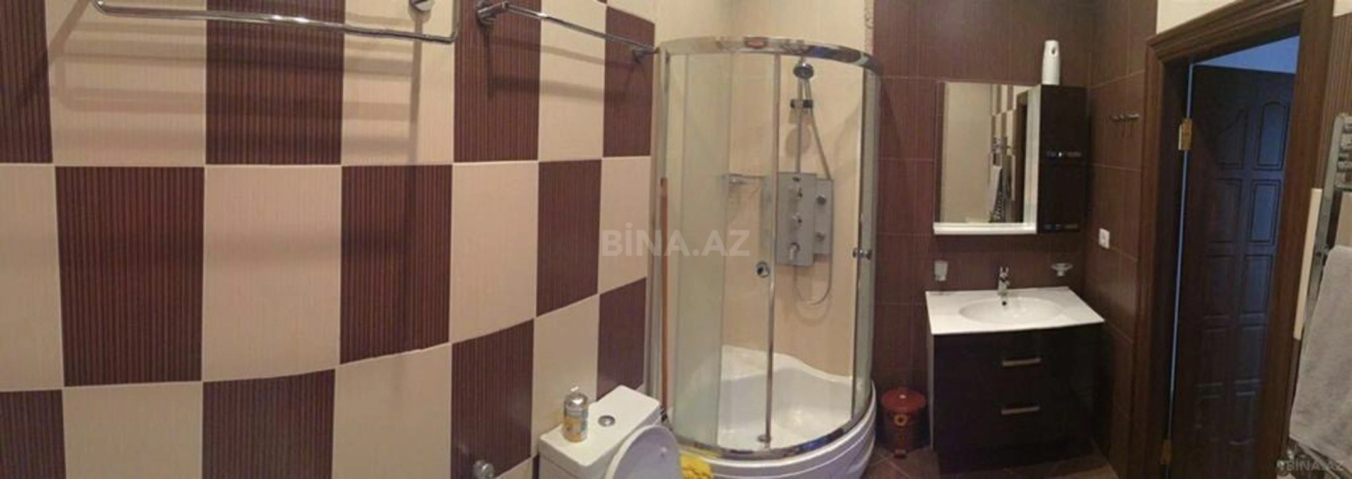 Kirayə verilir 2 otaqlı mənzil 110 m²