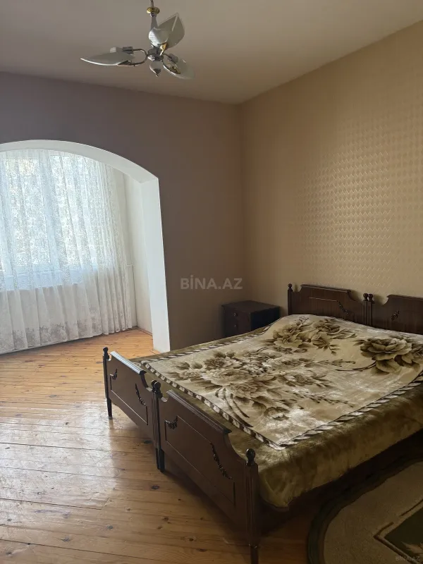 Kirayə verilir 2 otaqlı mənzil 47 m²
