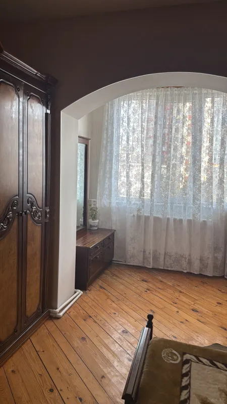 Kirayə verilir 2 otaqlı mənzil 47 m²