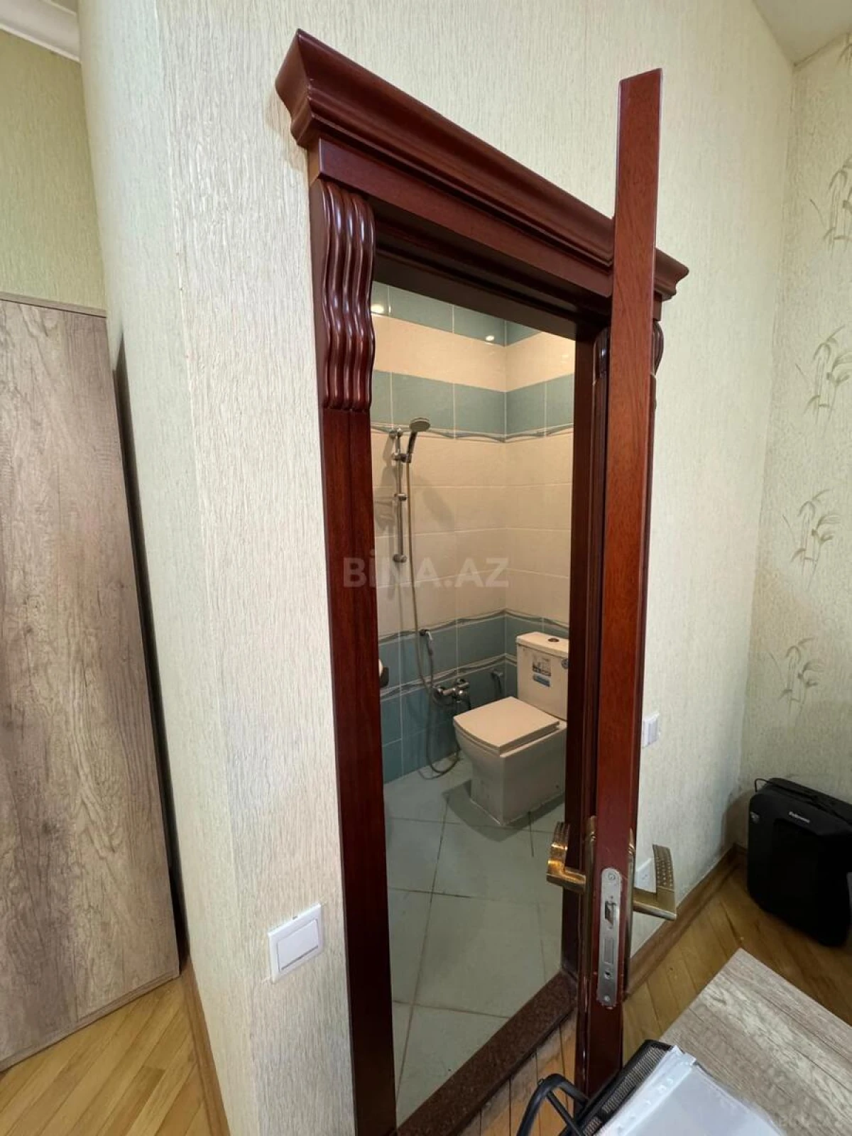 Satılır 6 otaqlı həyət evi 565 m²