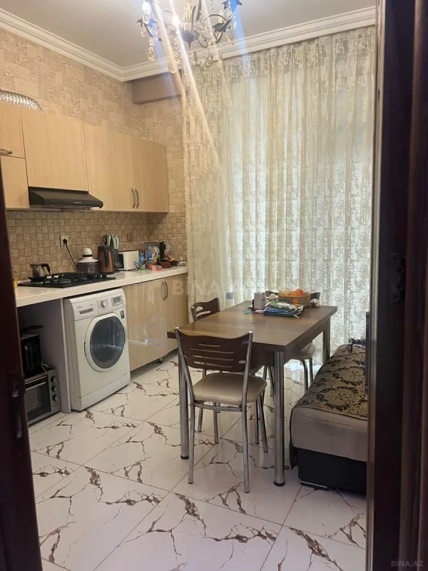 Satılır 3 otaqlı mənzil 107 m²